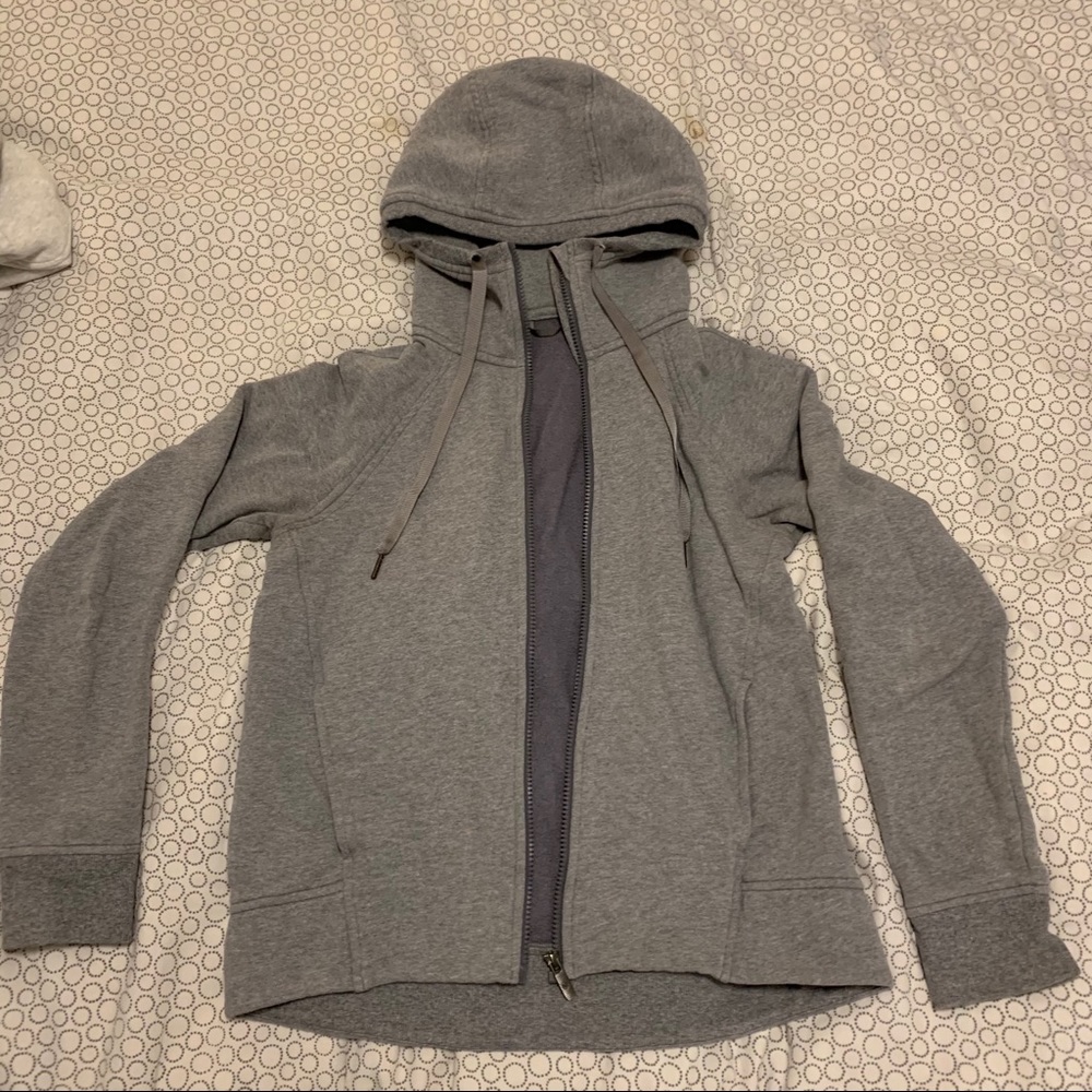 LULUMEMON ZIP UP